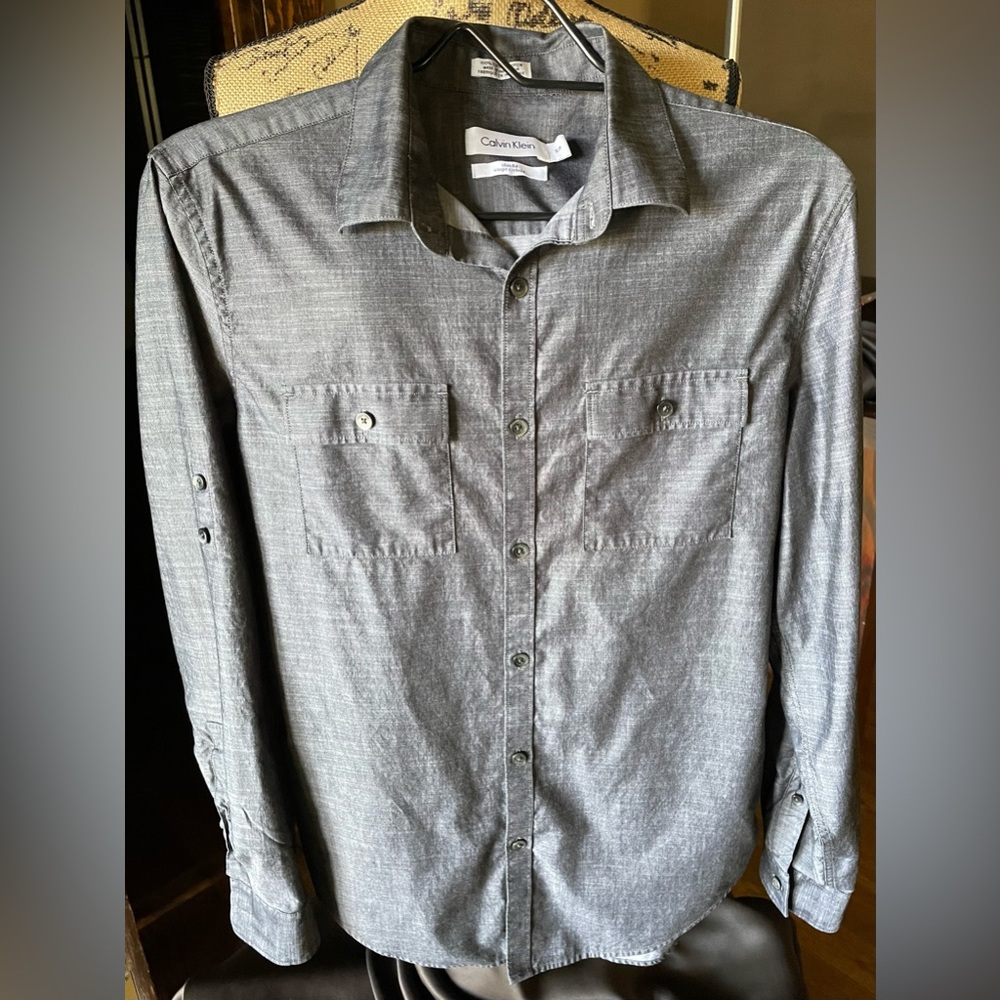 Calvin Klein long sleeve small slimfit Button up sleeve style Slate gray EX cond